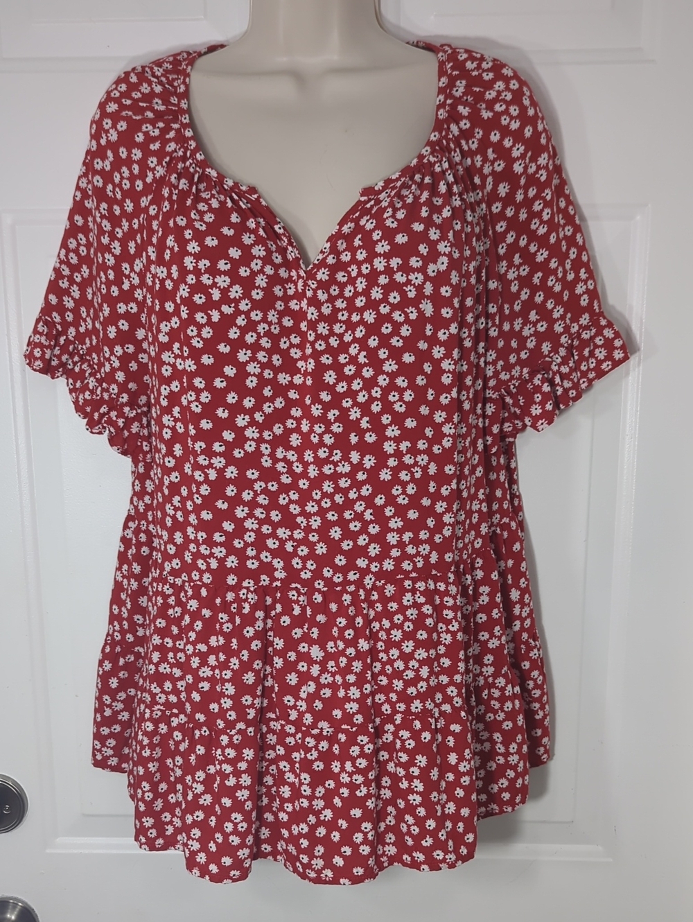 BeachLunchLounge Red Floral Peplum Blouse Short Sleeve Small